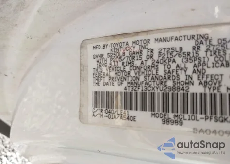 2000 Toyota Sienna Xle from USA, damaged, VIN 4T3ZF13CXYU298842